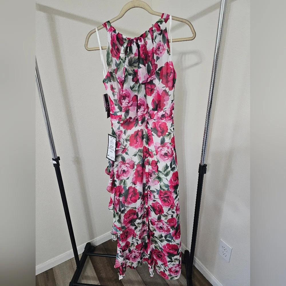 Betsy & Adam Pink and Green Floral Halter Maxi Dress - Picture 8 of 10